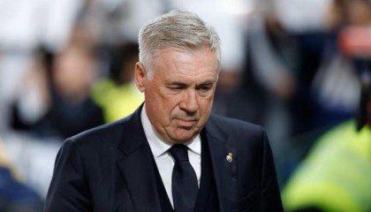 九游体育app官网-安帅：金球评选没影响维尼修斯 半场伤3人很少见